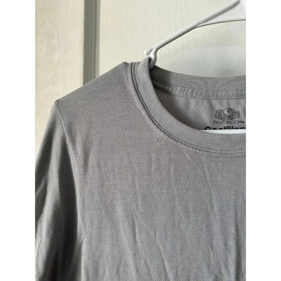 Fruit of the Loom Cool Blend Men’s size small gray t-shirt - Picture 3 of 6